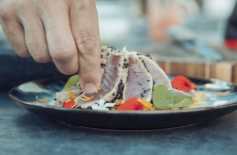 maet black - Gegrillter Thunfisch mit gegrilltem Blumenkohl